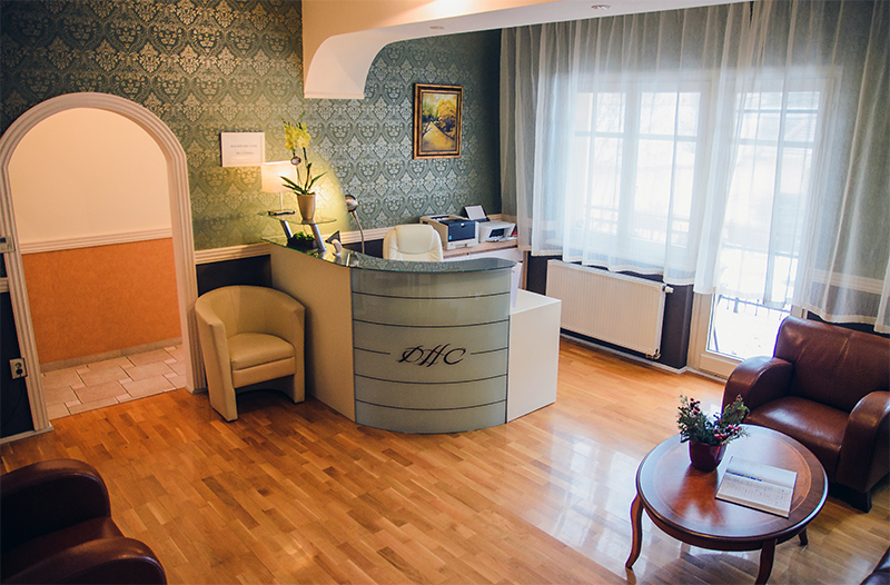 FUE Hajbeültetés & Bőrgyógyászat